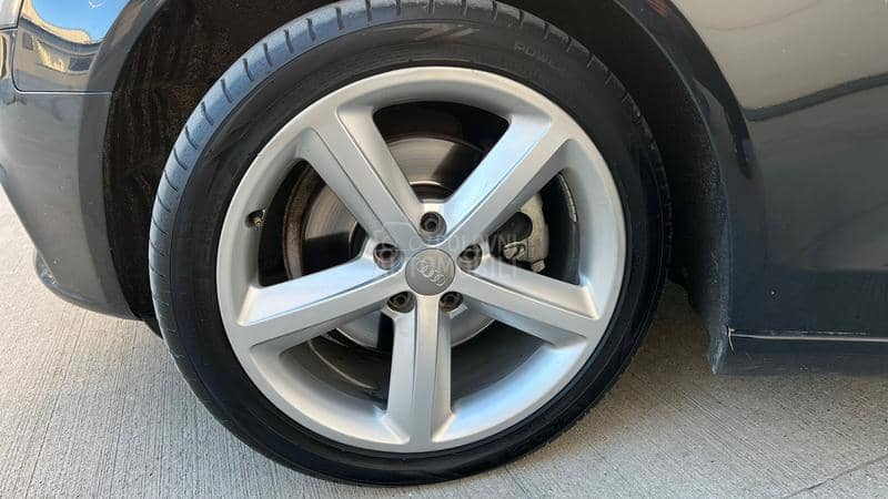 Audi A4 2.0 TDI S LINE/aut