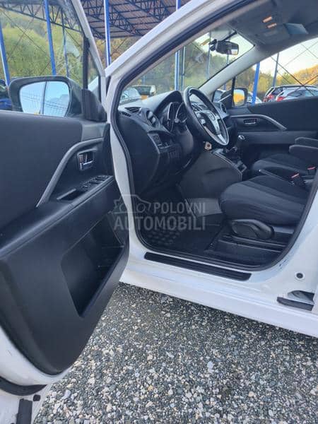 Mazda 5 2.0 Mazda 5 2.0