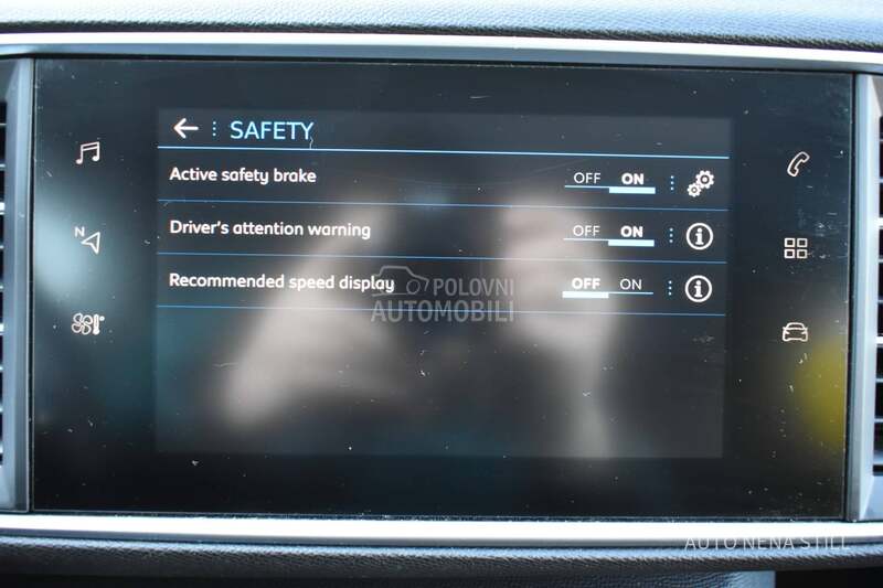 Peugeot 308 Allure 1.2 MT