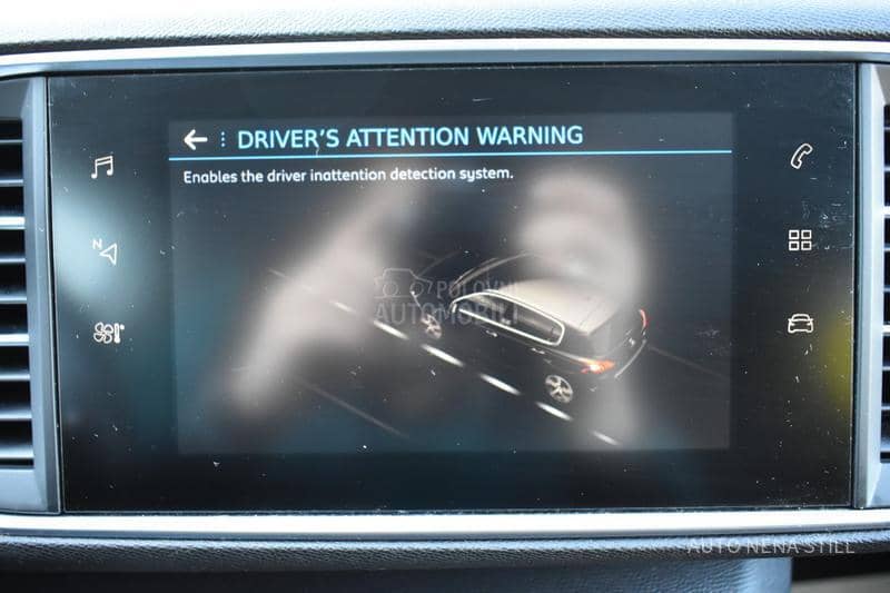 Peugeot 308 Allure 1.2 MT