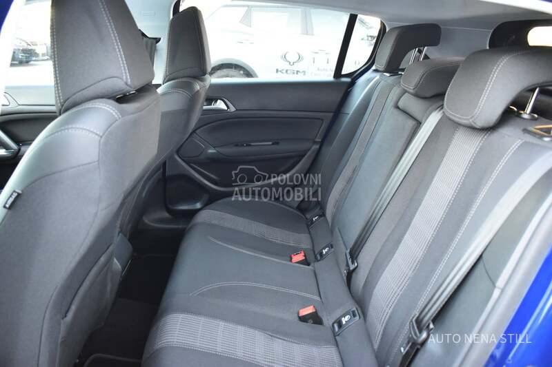 Peugeot 308 Allure 1.2 MT