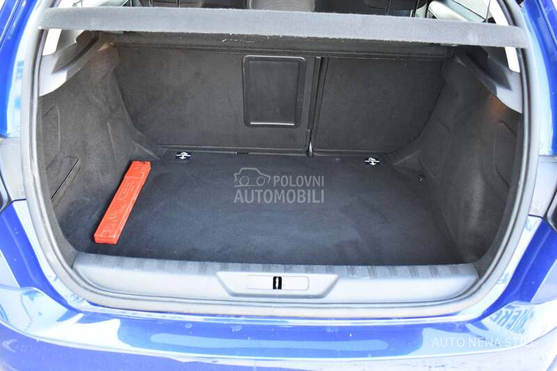 Peugeot 308 Allure 1.2 MT