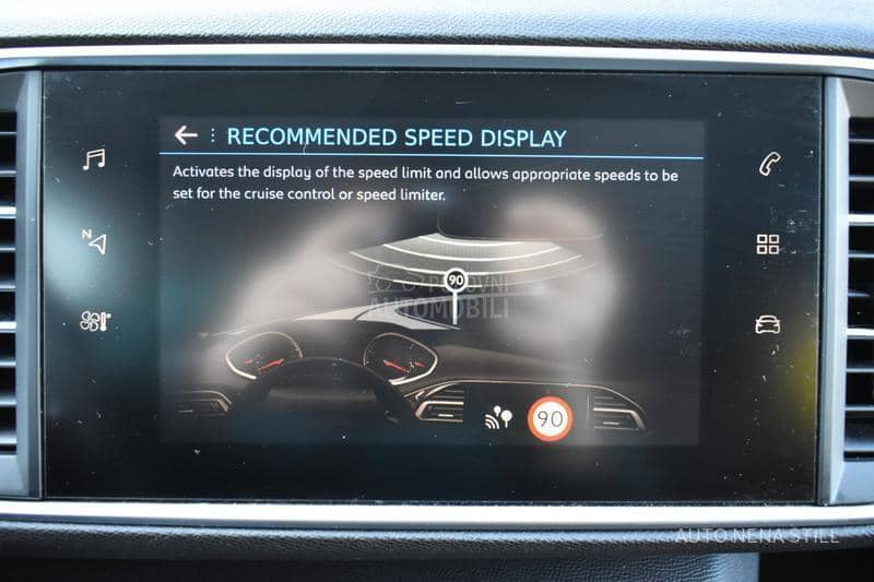 Peugeot 308 Allure 1.2 MT