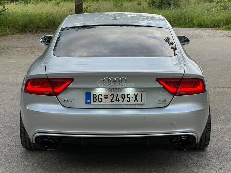 Audi A7 RS7 look /