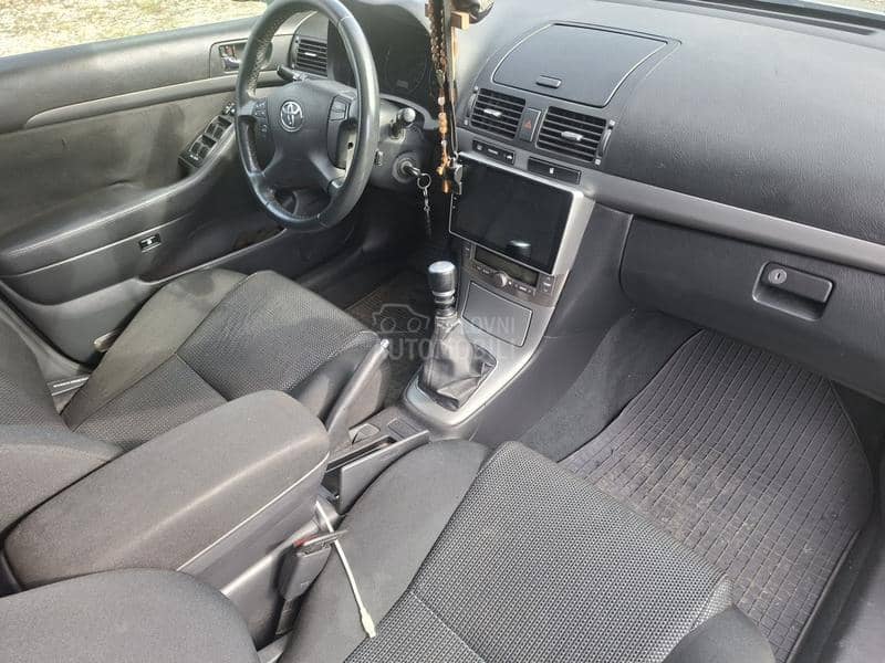 Toyota Avensis d4d
