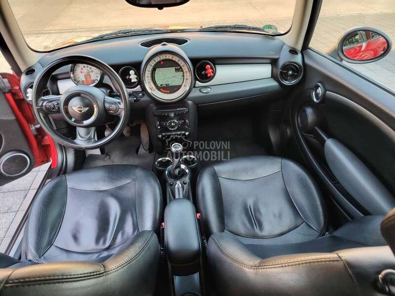 MINI One xen,leder,pano,nav