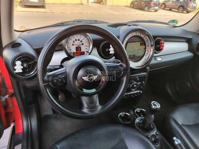 MINI One xen,leder,pano,nav