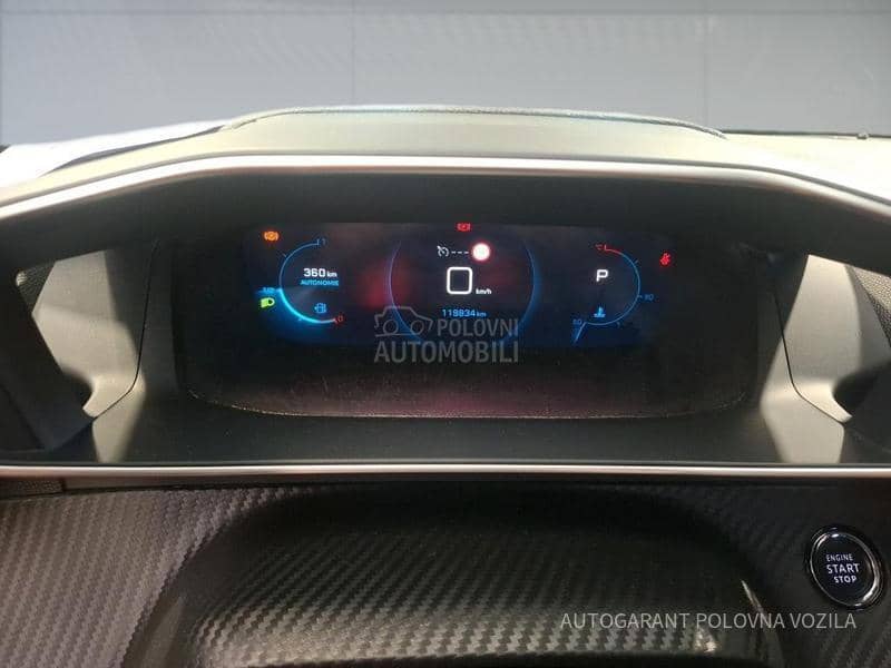 Peugeot 2008 1.5HDI ALLURE A/T