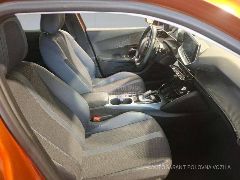 Peugeot 2008 1.5HDI ALLURE A/T