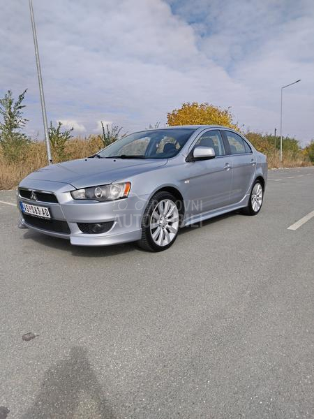 Mitsubishi Lancer 