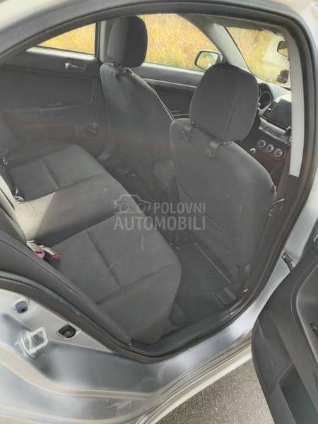 Mitsubishi Lancer 