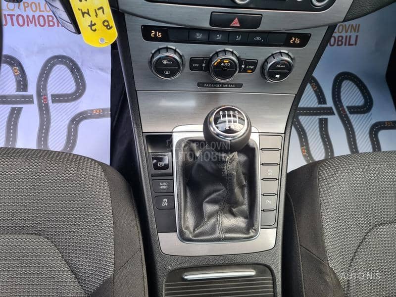 Volkswagen Passat B7 1.6 TDI BLUEMOTION