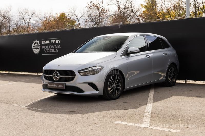 Mercedes Benz B 180 