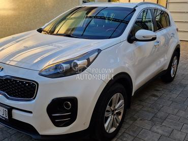 Kia Sportage 1.7CRDI EX M/T FWD