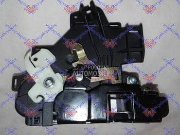 BRAVA PREDNJIH VRATA Desno za Volkswagen Polo od 2002. do 2005. god.