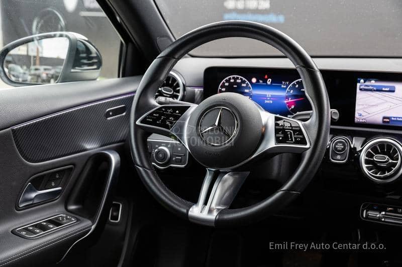 Mercedes Benz A 180 Sedan