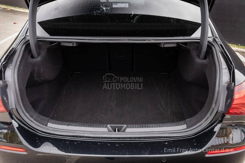 Mercedes Benz A 180 Sedan