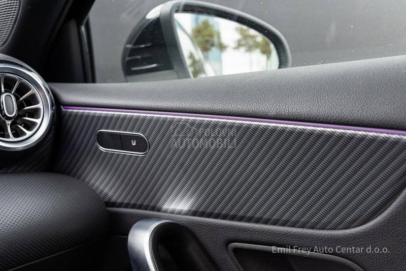 Mercedes Benz A 180 Sedan