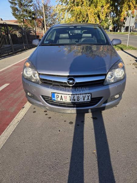 Opel Astra H GTC