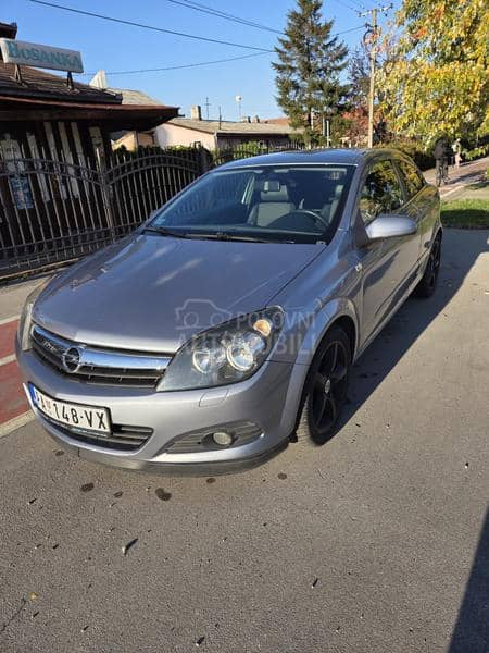 Opel Astra H GTC