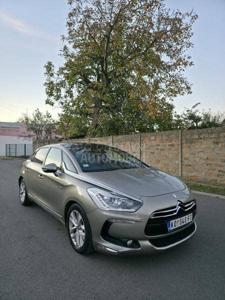 Citroen DS5 