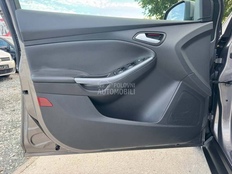 Ford Focus TITANIUM