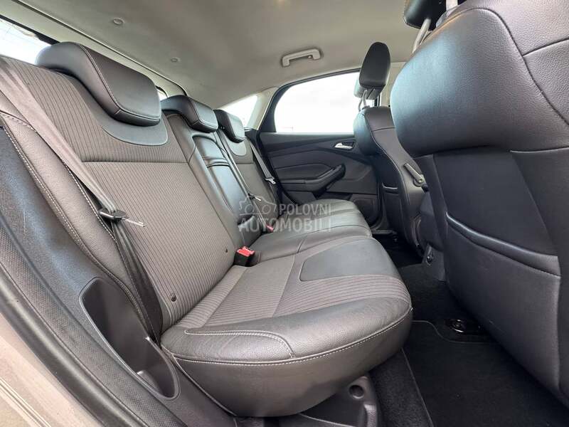 Ford Focus TITANIUM