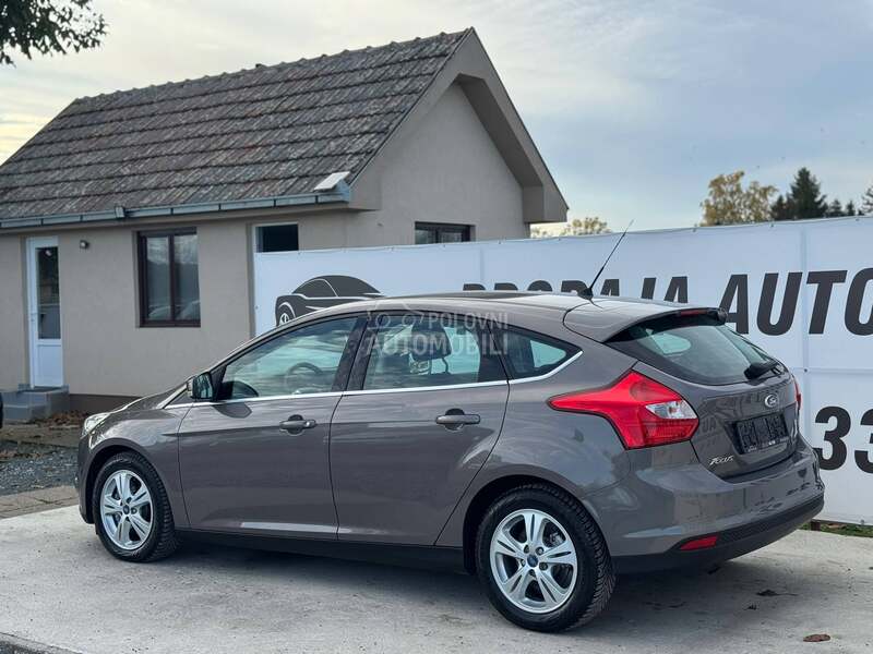 Ford Focus TITANIUM