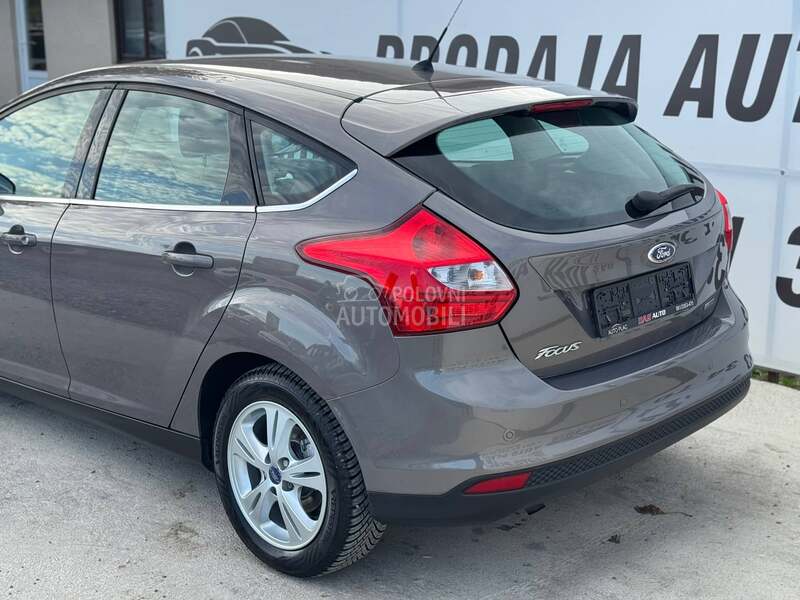 Ford Focus TITANIUM