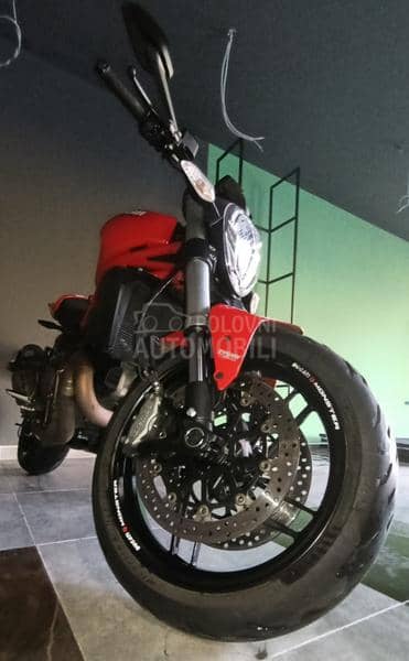 Ducati Monster 821