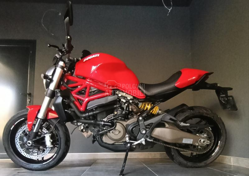 Ducati Monster 821
