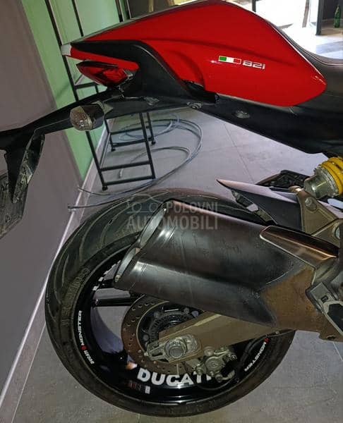 Ducati Monster 821
