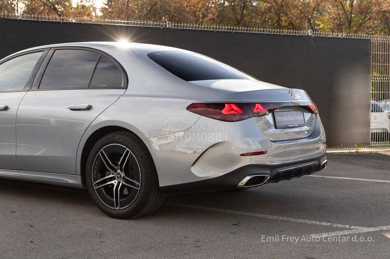 Mercedes Benz E 200 4MATIC