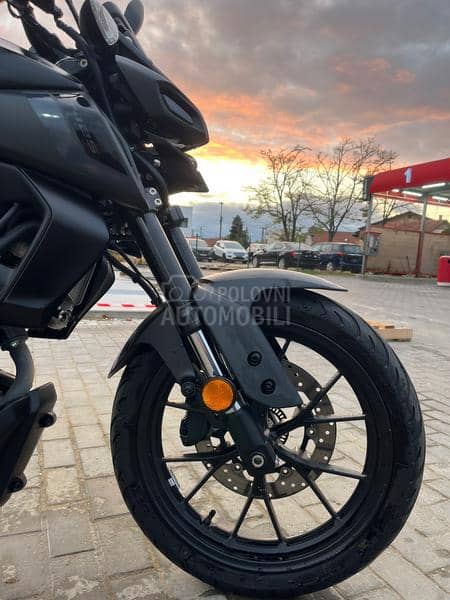 Yamaha MT 125