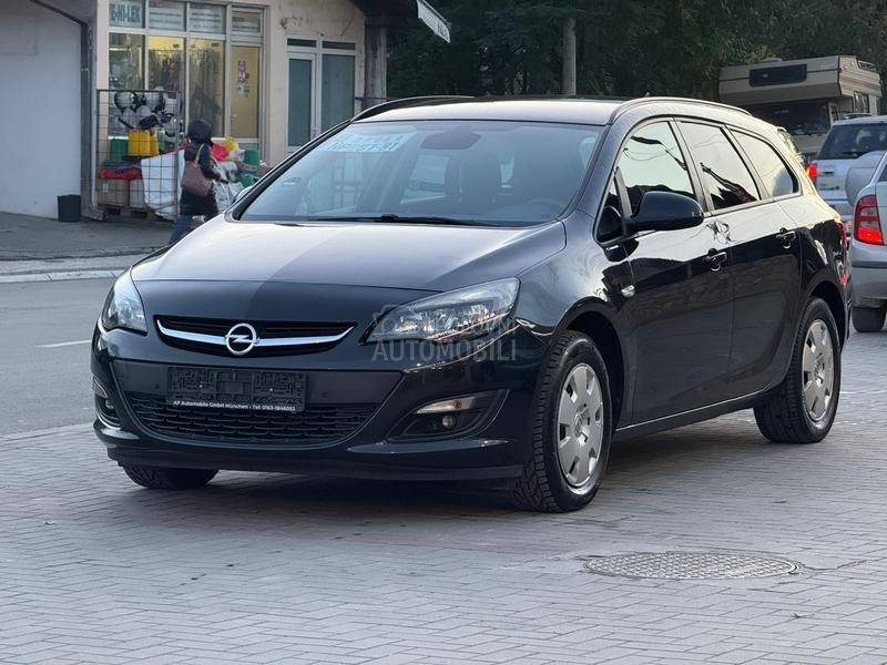 Opel Astra J 