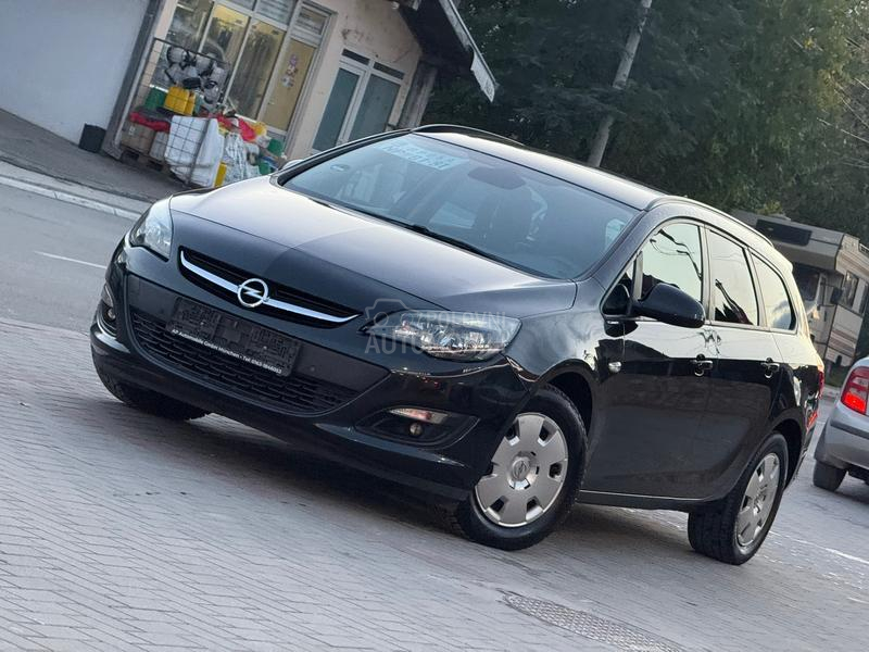 Opel Astra J 