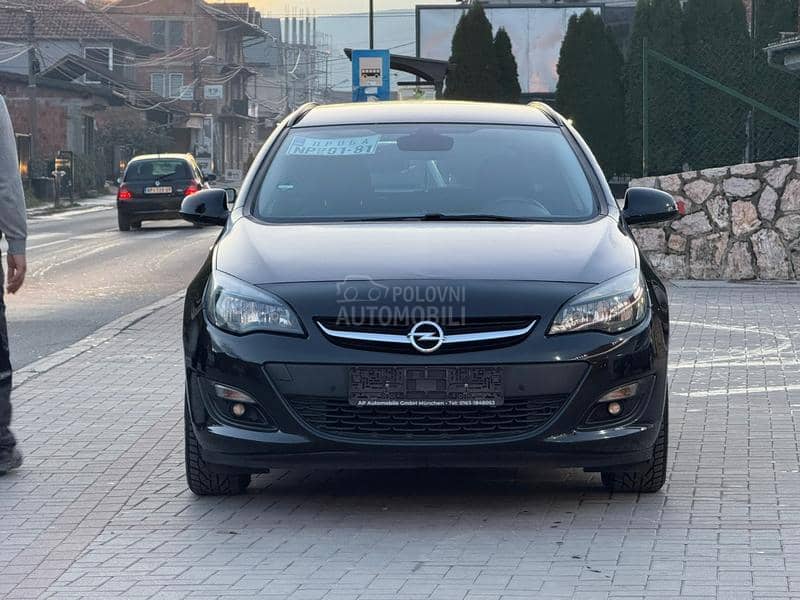 Opel Astra J 