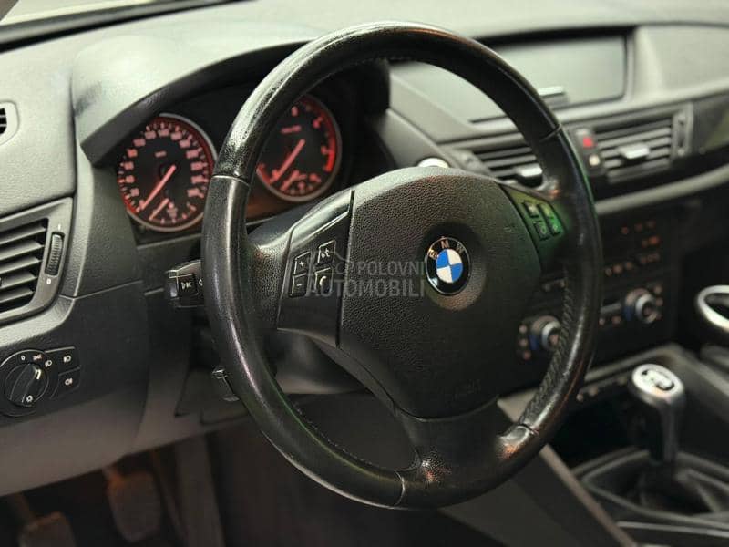 BMW X1 2.0D/N0VE GUME/N0V