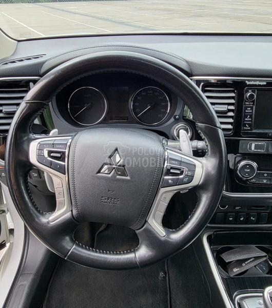 Mitsubishi Outlander PHEV