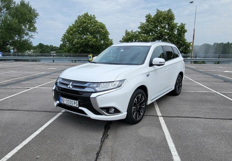 Mitsubishi Outlander PHEV