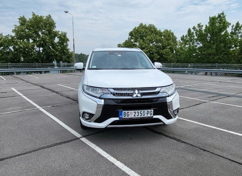 Mitsubishi Outlander PHEV