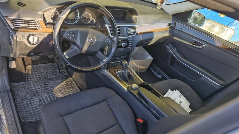 Mercedes Benz E 220 