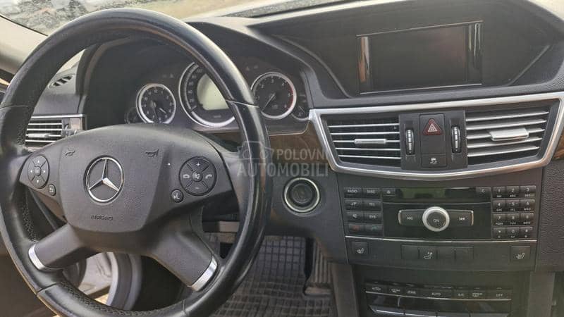 Mercedes Benz E 220 