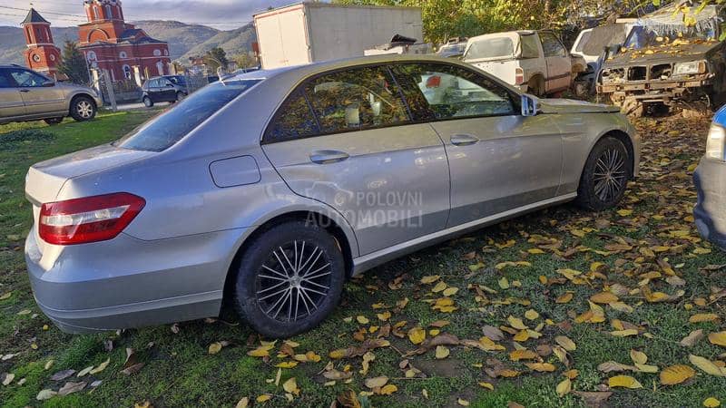 Mercedes Benz E 220 