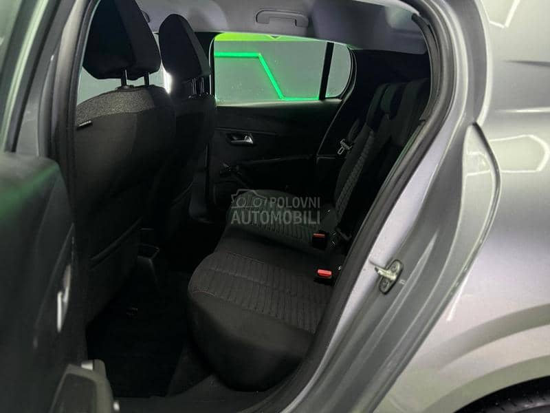 Peugeot 208 1.2B/fabričko stanje