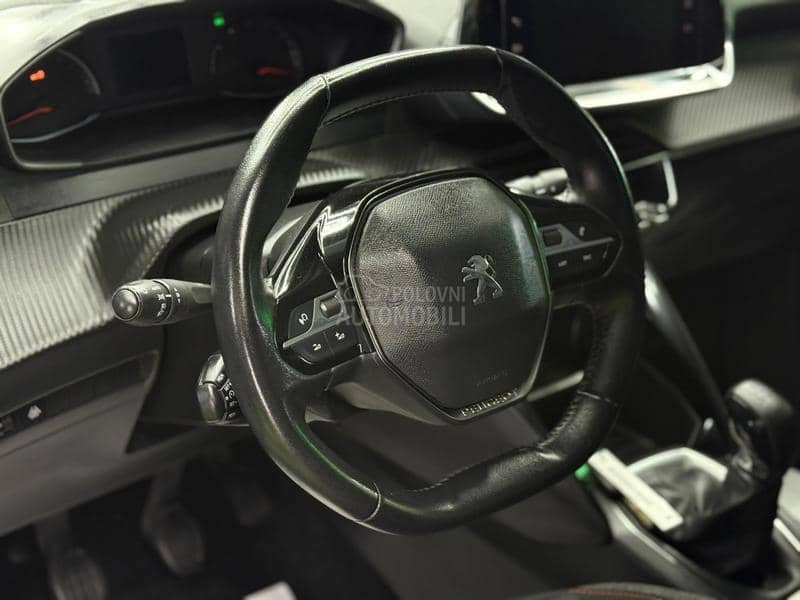 Peugeot 208 1.2B/fabričko stanje