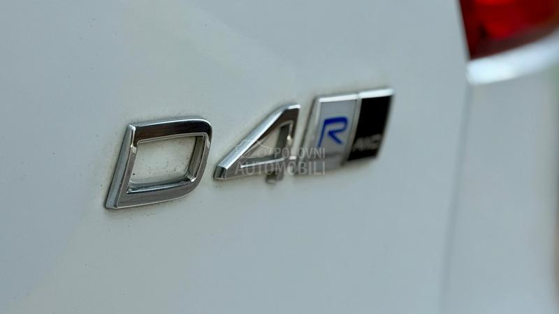Volvo XC40 D4 AWD R Line
