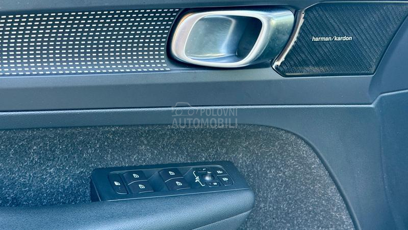 Volvo XC40 D4 AWD R Line