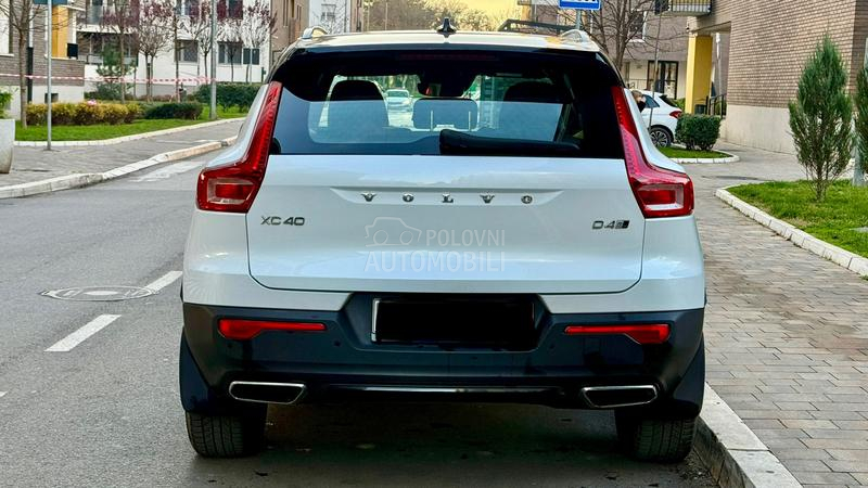 Volvo XC40 D4 AWD R Line