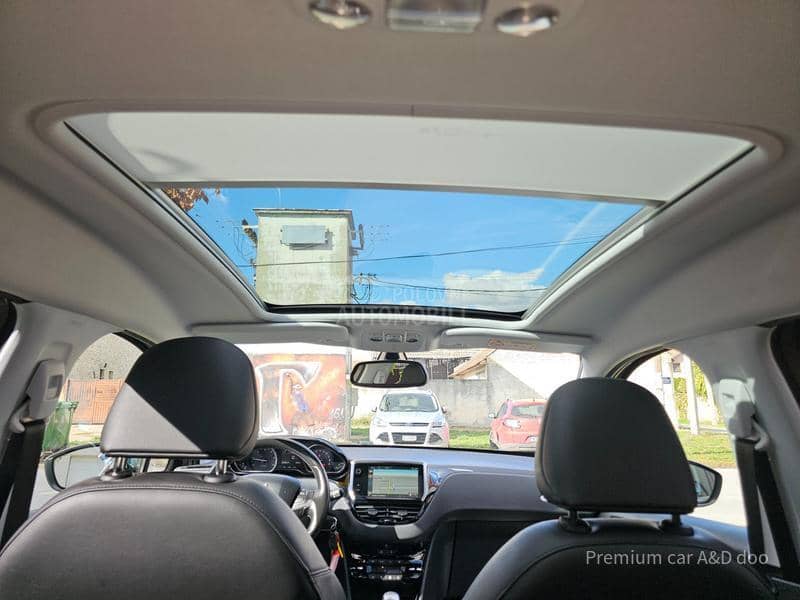 Peugeot 2008 1.6HDI PLATINIUM
